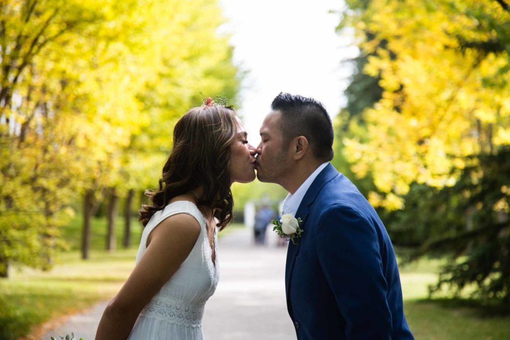 wedding-couple-in-baker-park