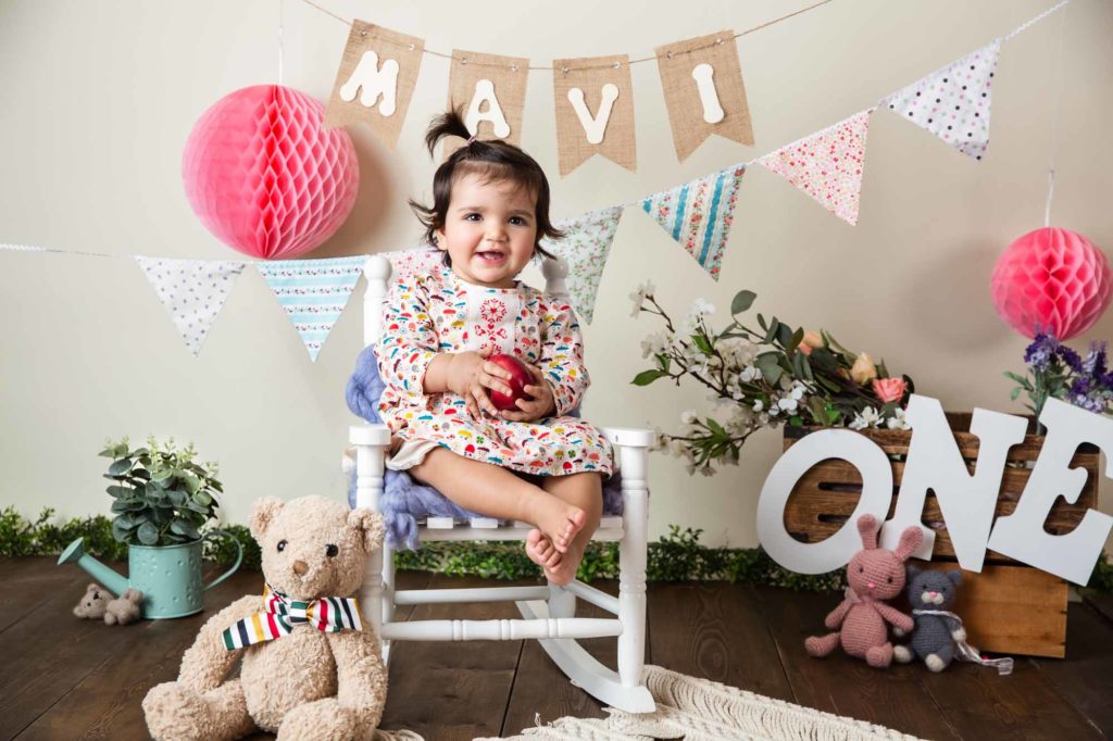 1 year baby milestone photo session